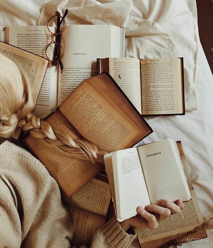 عکس کتاب و قهوه