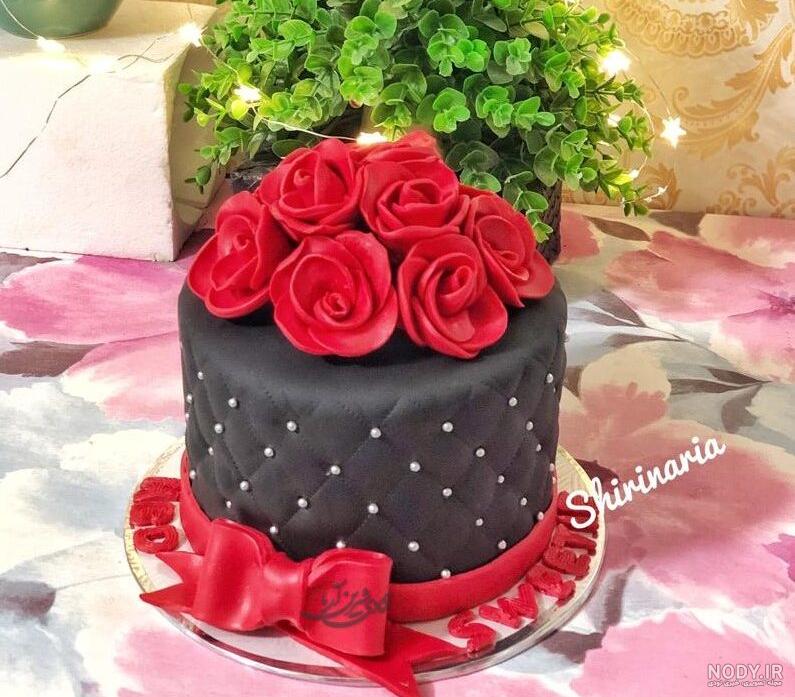 کیک قرمز مشکی دخترانه