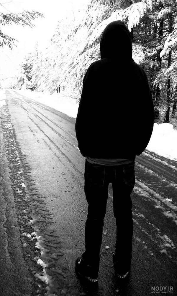  عکس پروفایل پسرانه زمستانی از پشت سر