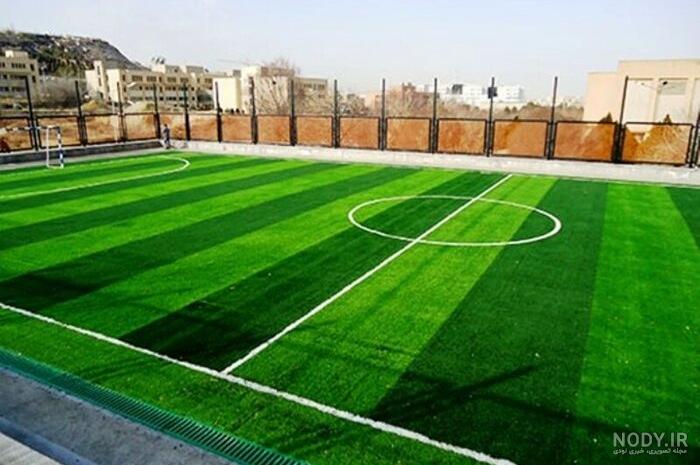 عکس زمین فوتبال چمن مصنوعی