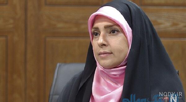 نیلوفر پورابراهیم اهل کجاست