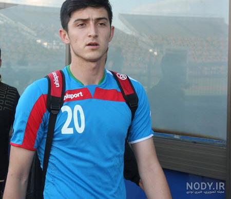 هافبک وسط پرسپولیس