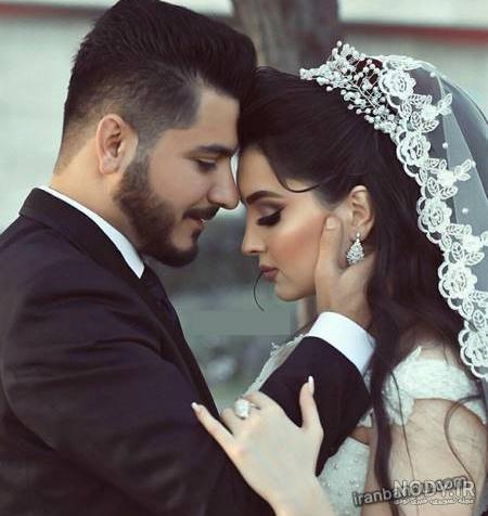 ژست عکس با حلقه ژست عکس با حلقه