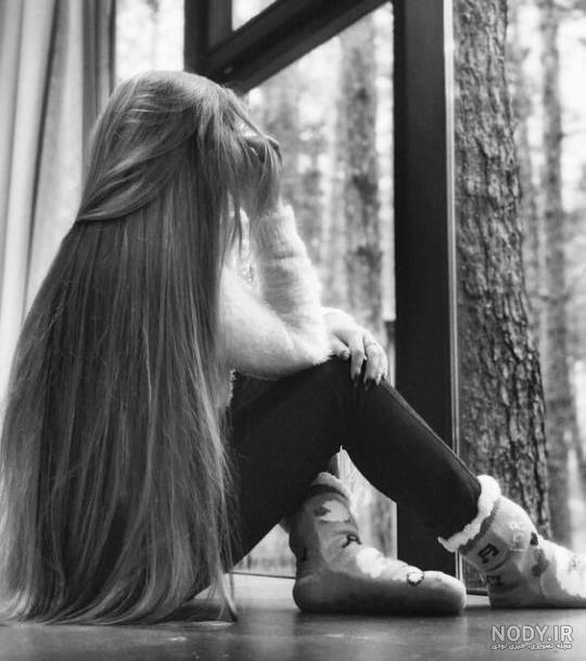 عکس خفن عکس دختر از پشت سر با موهای باز مشکی