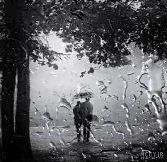 عکس دونفره زیر چتر عکس دونفره زیر چتر