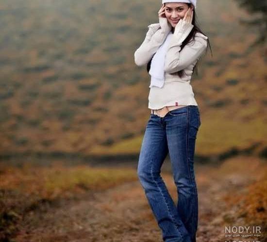 ژست عکس دخترانه در طبیعت بهاری ژست عکس دخترانه در طبیعت بهاری