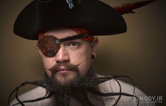 فیلم مرد سیبیلو