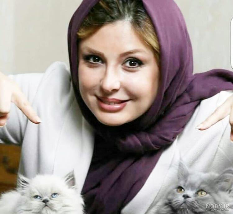 عکس نیوشا ضیغمی با گربه اش عکس نیوشا ضیغمی با گربه اش