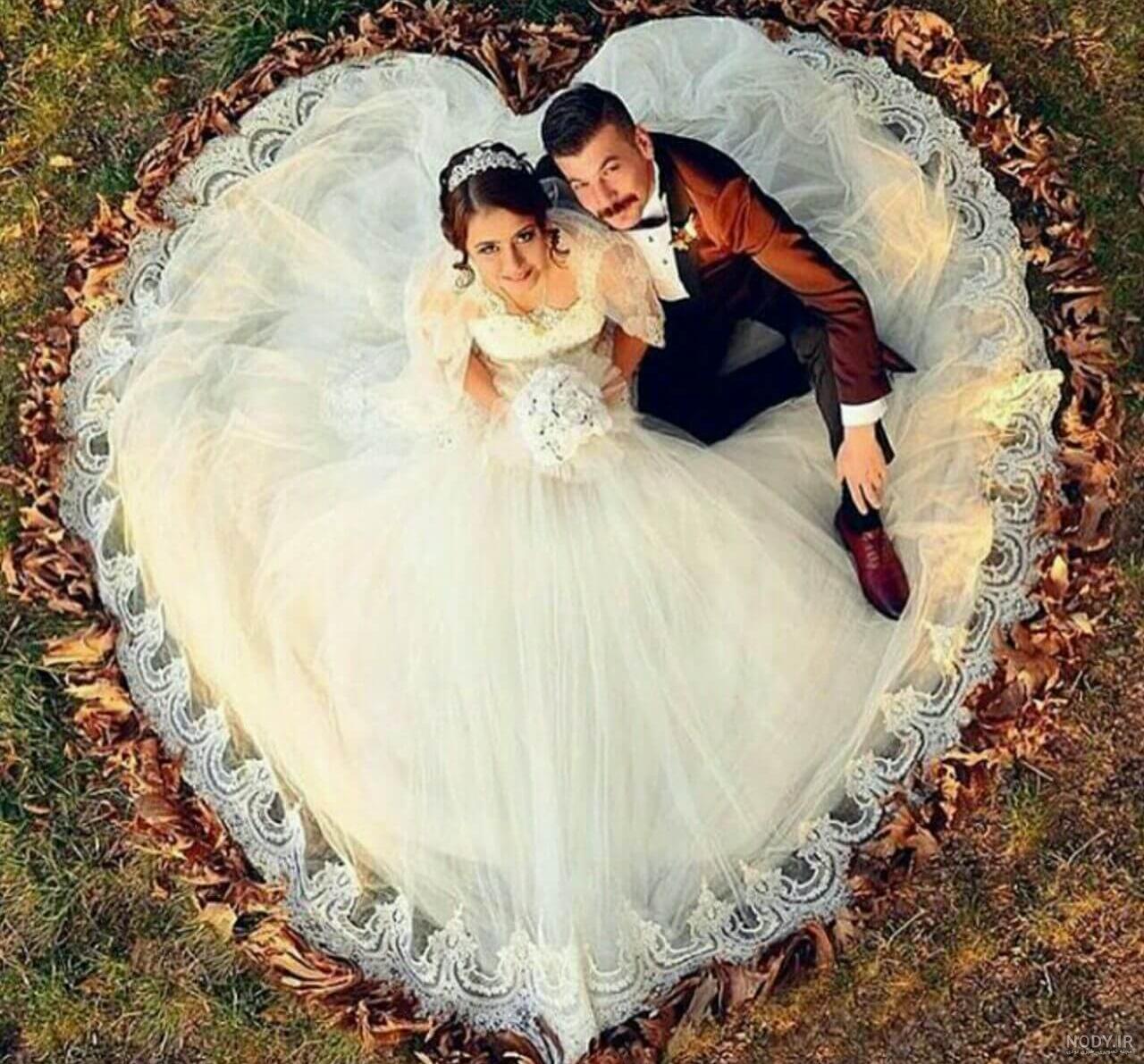ژست عکس دخترانه