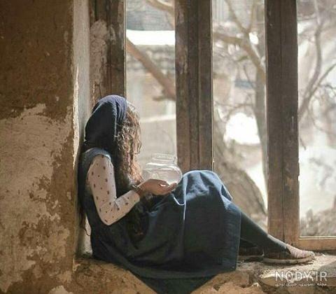 عکس دختر در طبیعت بهاری عکس دختر در طبیعت بهاری
