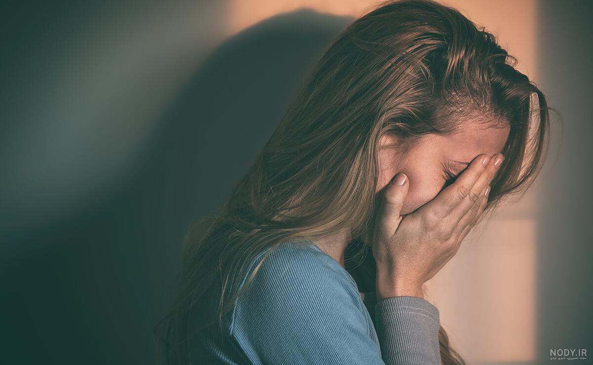 عکس دختر غمگین و گریان فانتزی