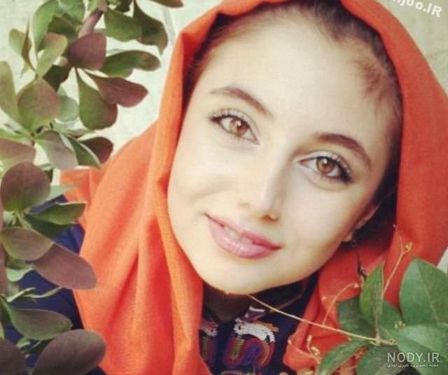 عکس فیک دخترونه طبیعی از پشت عکس فیک دخترونه طبیعی از پشت