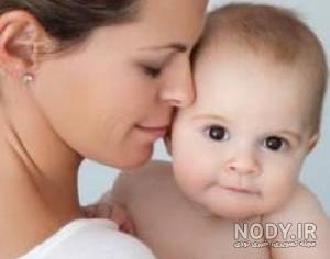 عکس شیر مادر به بچه