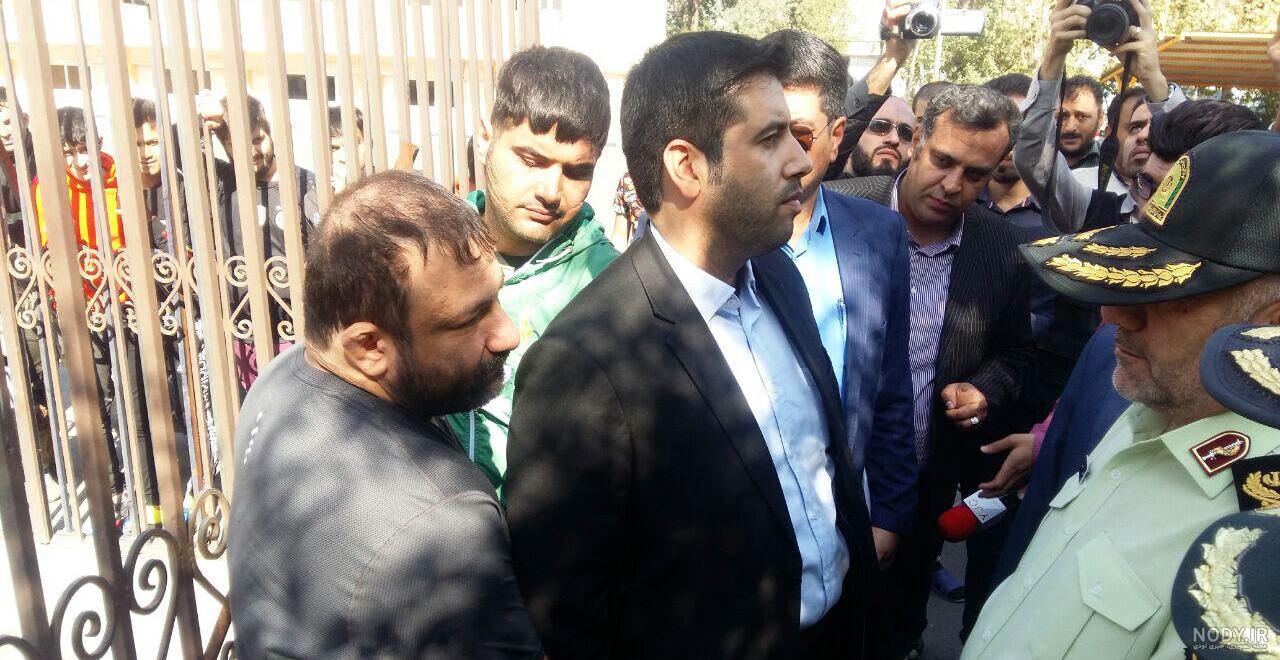 لحظه مرگ وحید مرادی در بیمارستان لحظه مرگ وحید مرادی در بیمارستان