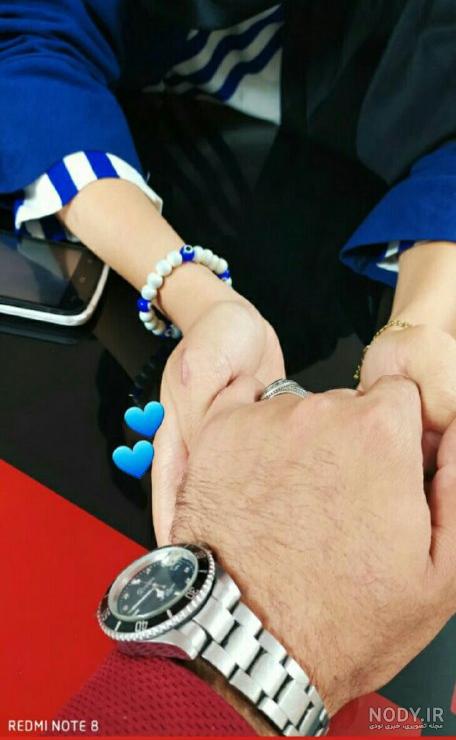 عکس دختر با گوشی ایفون ۱۲