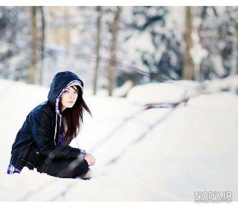 ژست عکاسی در برف اینستاگرام