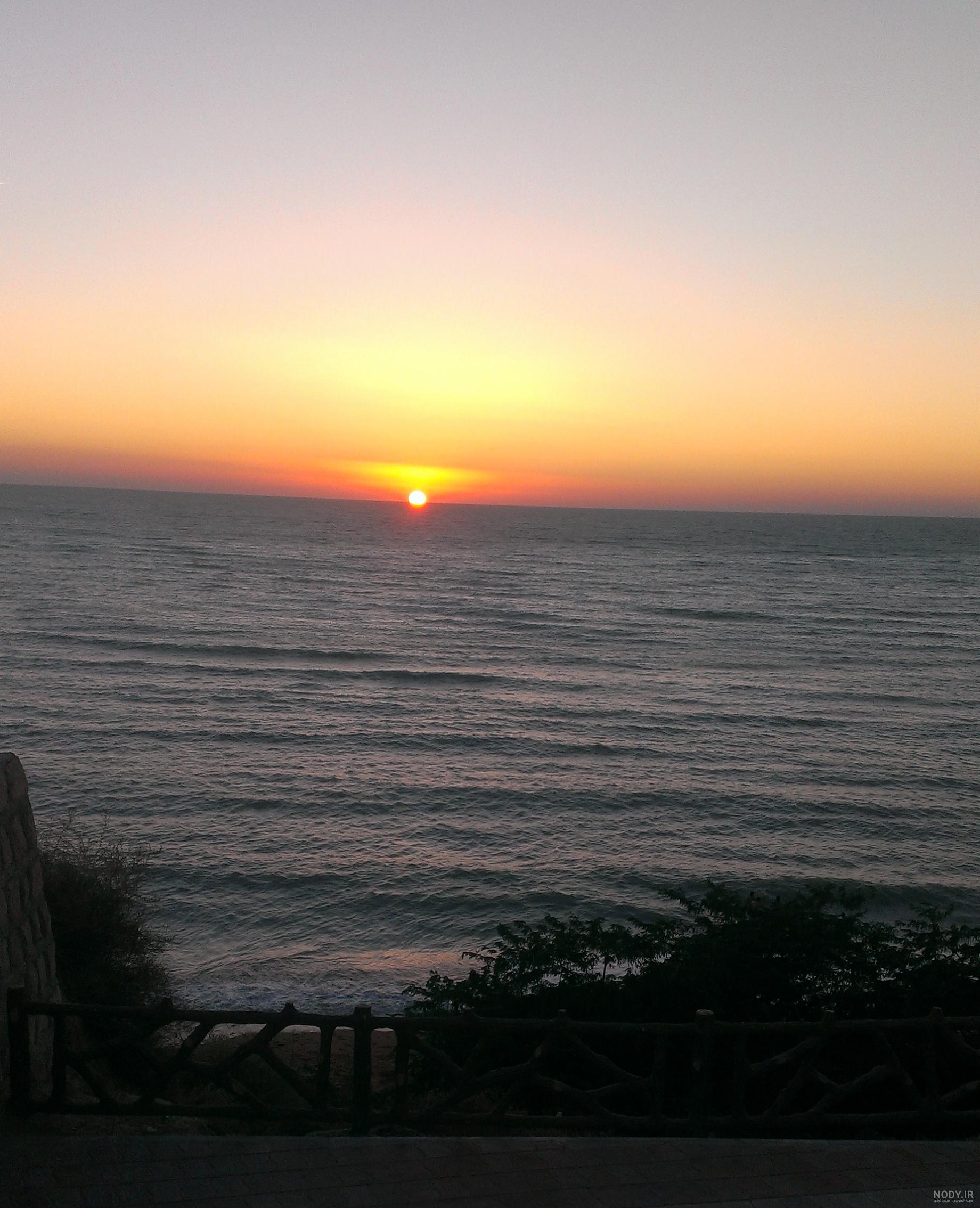عکس خفن عکس طلوع خورشید روی دریا