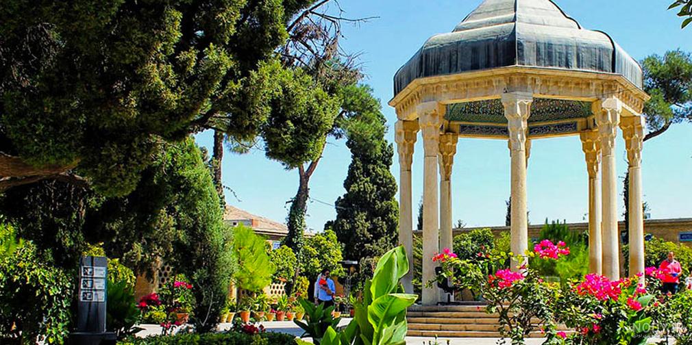 آرامگاه حافظ در کدام شهر است