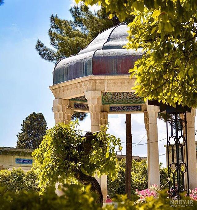 عکس آرامگاه سعدی و حافظ