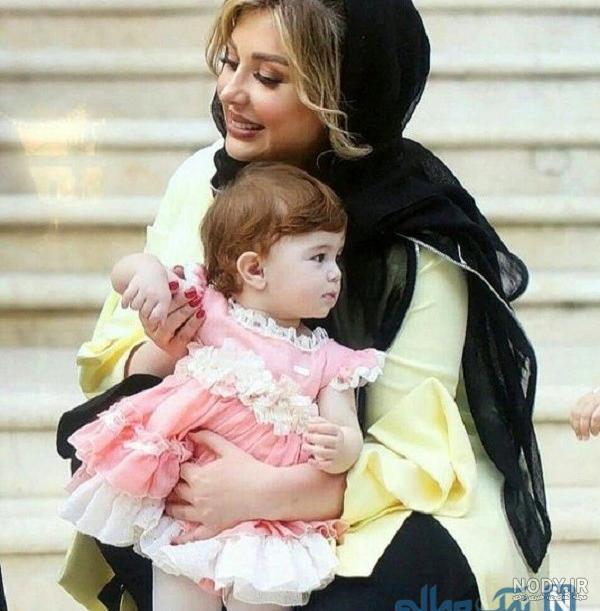 عکس نیوشا ضیغمی و دخترش