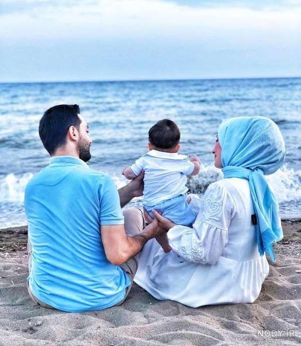  عکس مادر در طبیعت با کودک