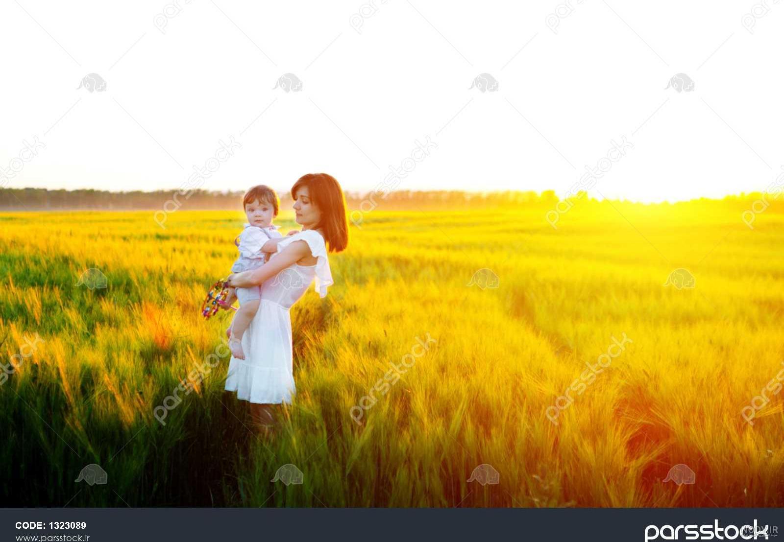 عکس مادر و بچه برای پروفایل