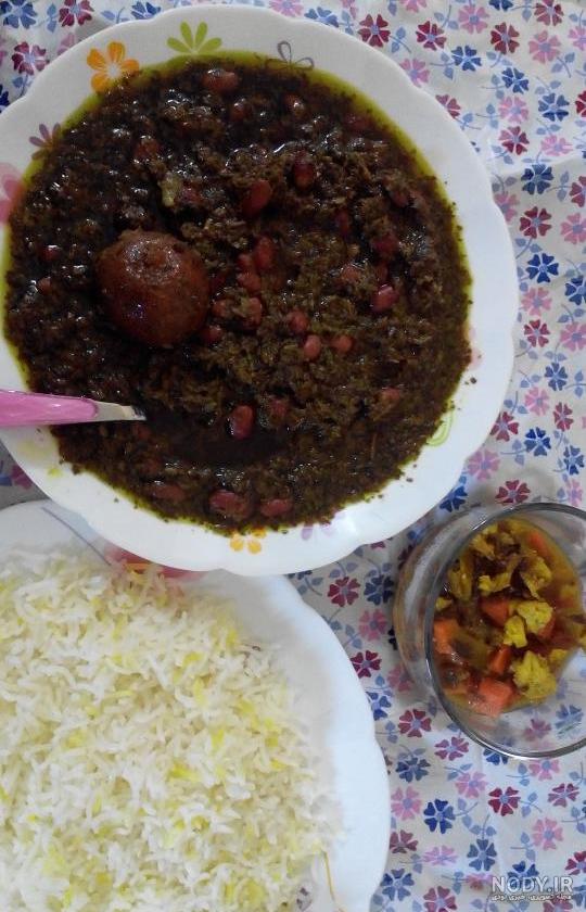 طرز تهیه قورمه سبزی برای 4 نفر طرز تهیه قورمه سبزی برای 4 نفر