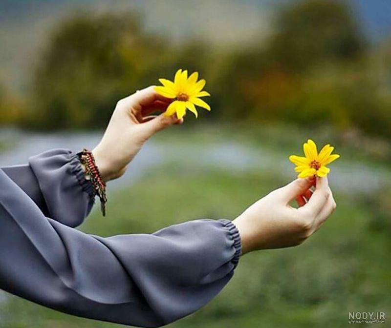 عکس زن گلزار در عاشقانه