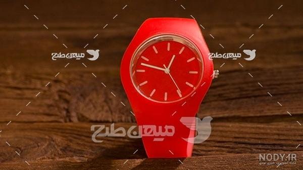 عکس ساعت قرمز