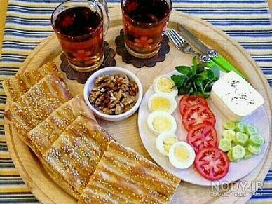 عکس صبحانه لاکچری در طبیعت عکس صبحانه لاکچری در طبیعت