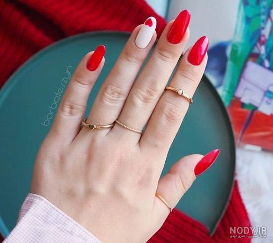 عکس ناخن لاک زده قرمز عکس ناخن لاک زده قرمز