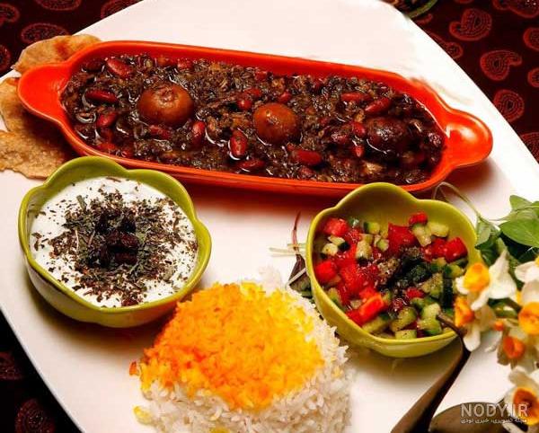 قورمه سبزی بدون رب گوجه