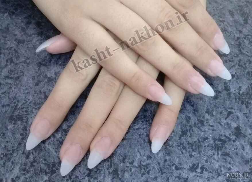 کاشت ناخن هلویی فرنچ کوتاه کاشت ناخن هلویی فرنچ کوتاه