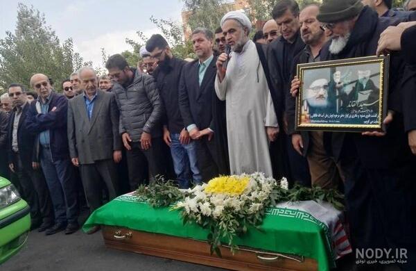چرا آیت الله طالقانی سیگار میکشید چرا آیت الله طالقانی سیگار میکشید