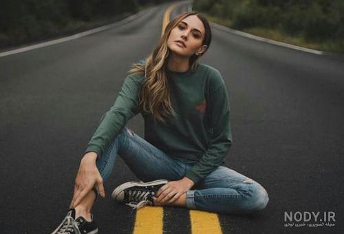 ژست عکاسی در باغ ژست عکاسی در باغ