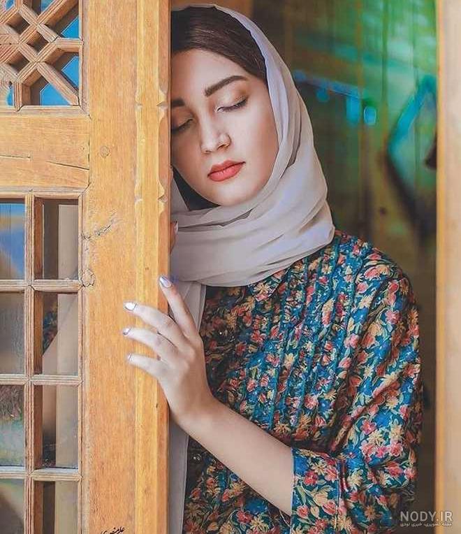 ژست عکاسی در طبیعت ژست عکاسی در طبیعت