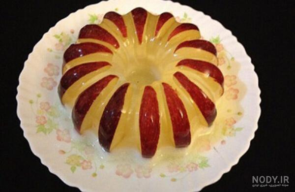 تزیین ژله با میوه توت فرنگی