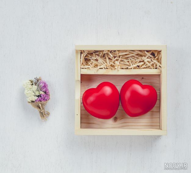 تصویر زمینه قلب رنگی تصویر زمینه قلب رنگی