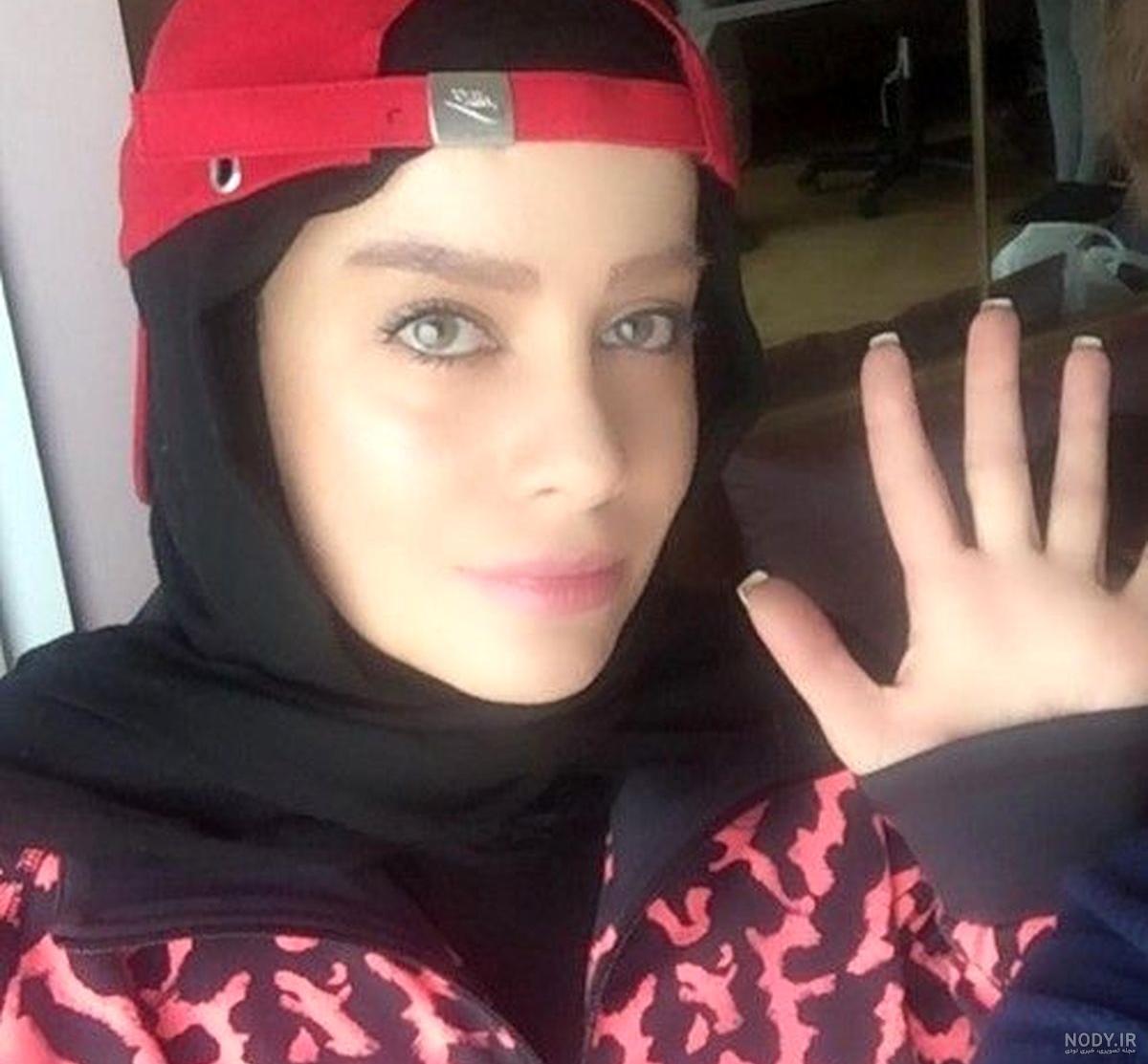 دختر با کلاه اسپرت دختر با کلاه اسپرت