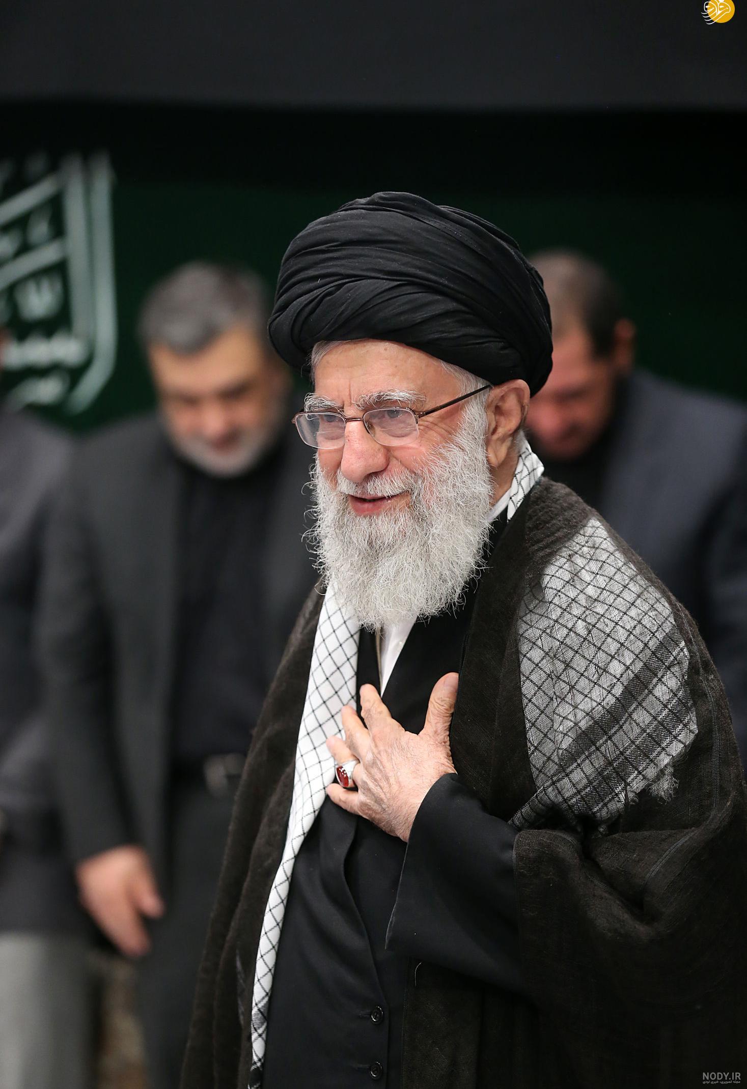 عکس رئیسی با رهبر و سردار سلیمانی
