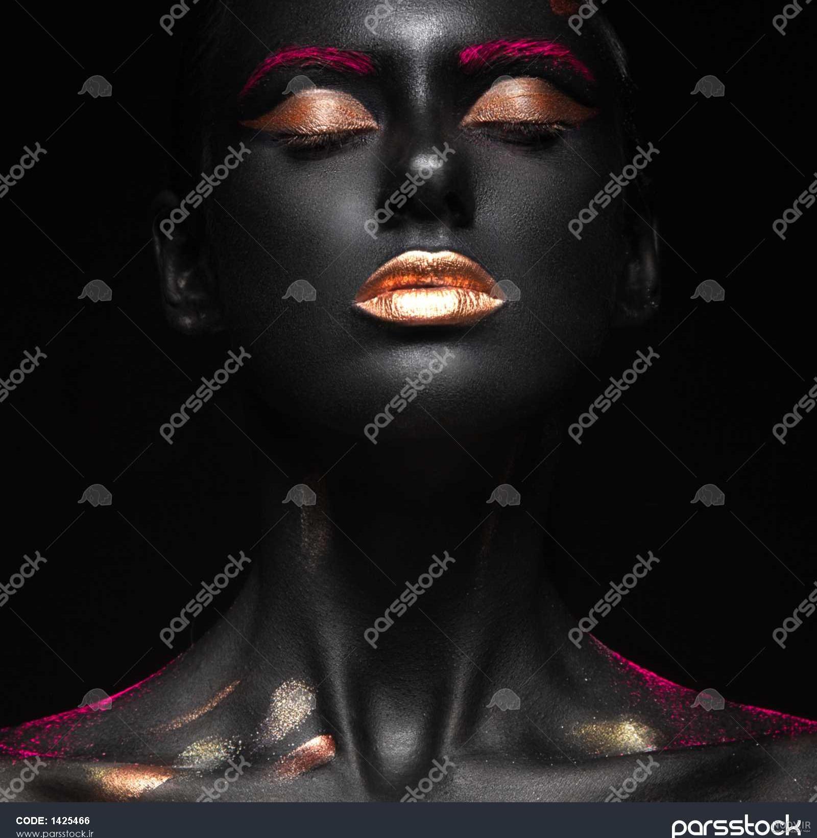 عکس سیاه سفید شاخ اینستا