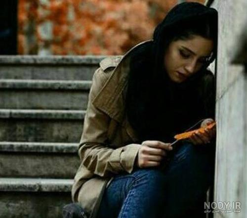 عکس دختر در شب برای پروفایل