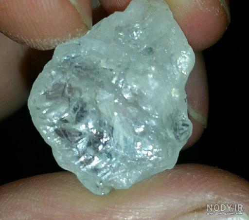 شکل سنگ آسیاب که داخلش الماس داره