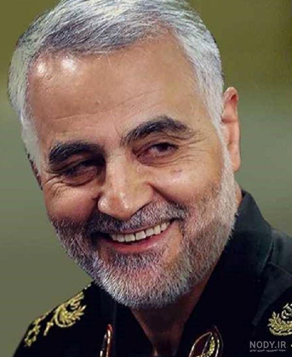 عکس خنده سردار قاسم سلیمانی عکس خنده سردار قاسم سلیمانی