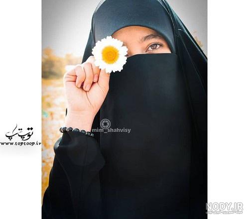 عکس دختر چادری از پشت سر