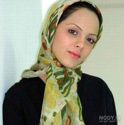 عکس چکامه چمن ماه در خارج