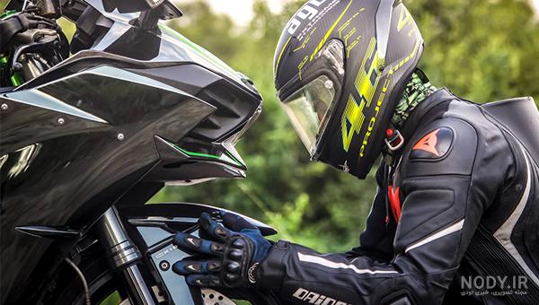  عکس جنگی دختر موتورسوار