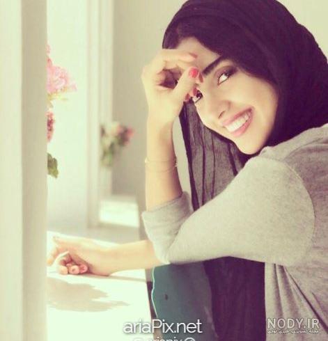 تفاوت سنی الهه حصاری و مادرش تفاوت سنی الهه حصاری و مادرش