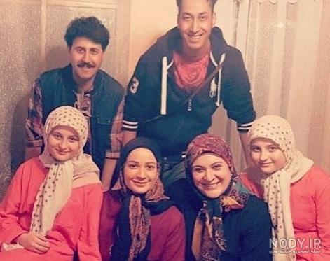 عکس سارا نیکا و خانواده اش