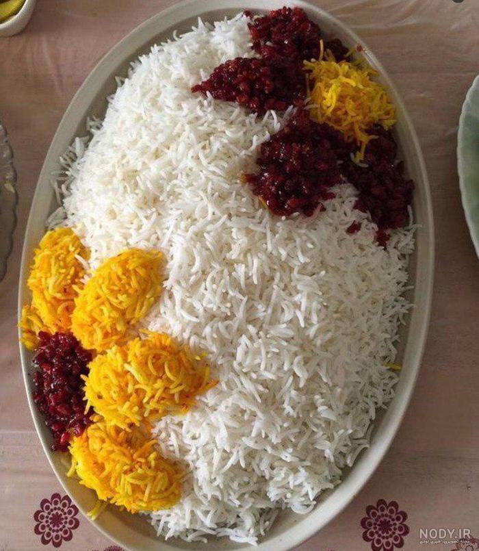 عکس تزیین زعفران روی برنج